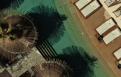 SantAnna lounge and pool area