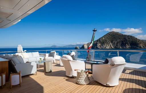 luminosity yacht alfresco deck