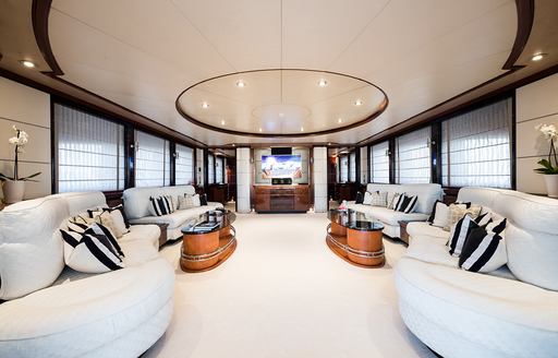 main salon on luxury yacht magenta m