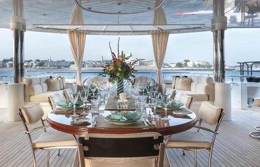 Al fresco dining on board superyacht GIGI