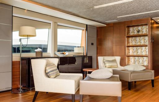 Charter yacht IMPERIAL PRINCESS BEATRICE interior seating area
