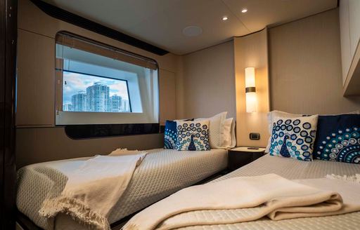 Charter yacht ALEGRIA twin cabin