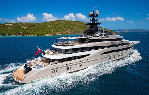 motor yacht KISMET cruising on charter