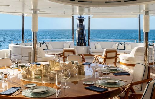 Superyacht charter AMOR A VIDA alfresco dining area