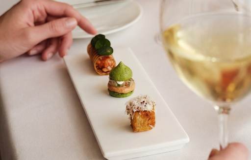 YĒVO by Bill & Coo Mykonos food