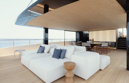 Charter yacht CONTIGO exterior seating