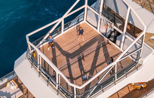 Charter yacht BATELLO basketball court