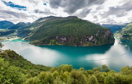 A passage of water between the Norwegian fjords