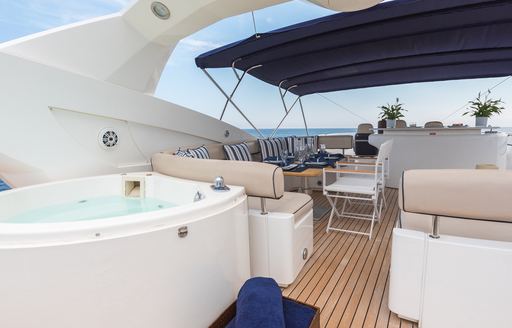 Jacuzzi pool on superyacht Winning Streak 2