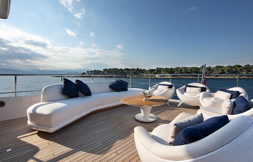 Sundeck onboard MY Uriamir