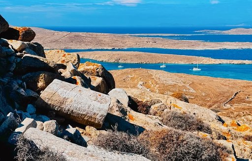 Mykonos - Delos ruins coast