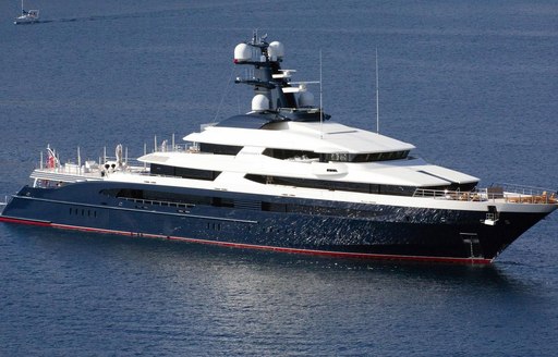 motor yacht EQUANIMITY