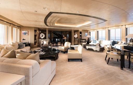 The upper salon of motor yacht ROMEA