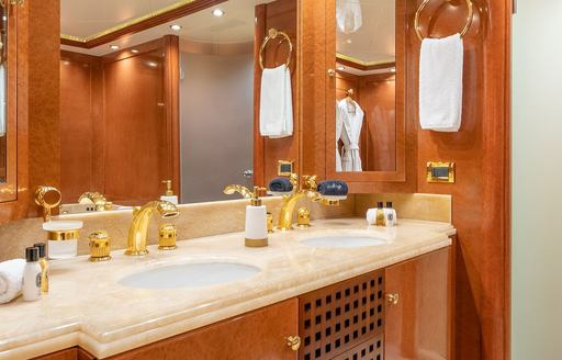 En suite onboard charter yacht OCEANOS