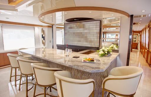 Charter yacht XOXO interior dining table
