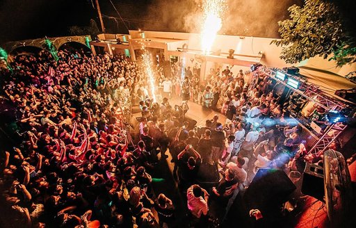 Cebu Zakynthos crowd, dancefloor