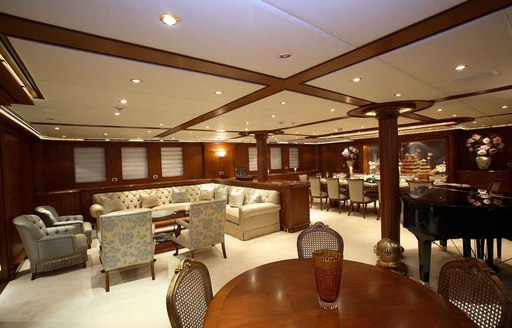 Charter yacht MONTIGNE's elegant main salon