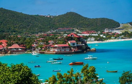 Overview of the exteriors of Eden Rock St Barts