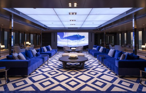 Main salon onboard MY Bold