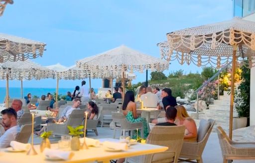 Turks & Caicos - Vita dining area outdoor