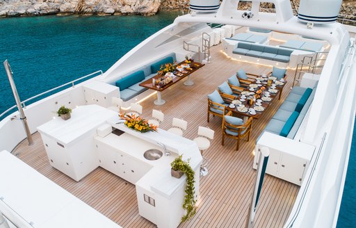 Sundeck onboard MY O'Ceanos