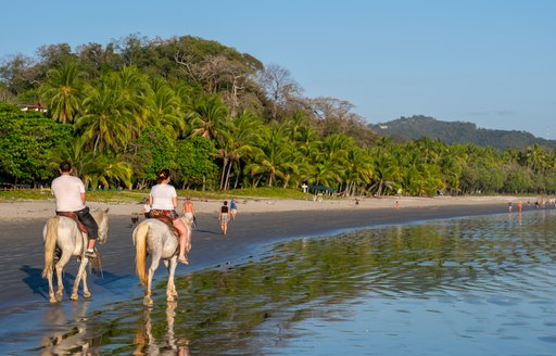 Horseback riding in Costa Rica