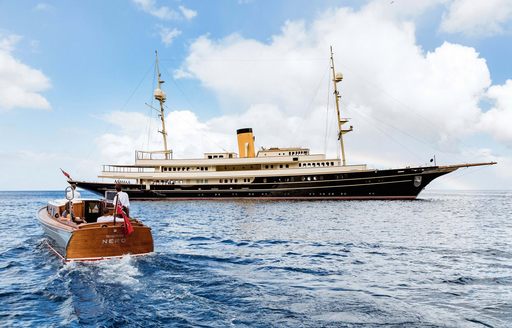 charter yacht NERO 