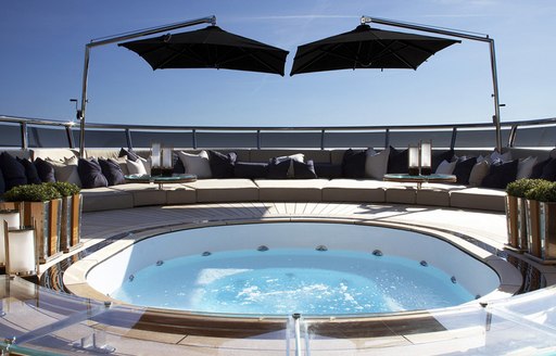 12-person spa pool forward on sundeck of motor yacht SEALYON 