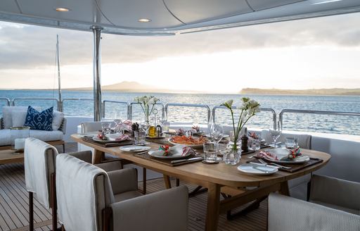 Exterior dining onboard yacht charter SERENO