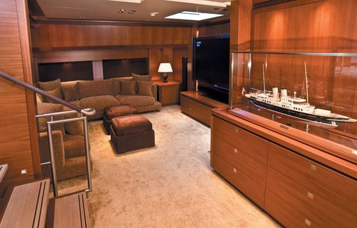 Charter Yacht ETHEREAL Main Salon