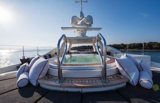 Deck Jacuzzi onboard charter yacht MELLON