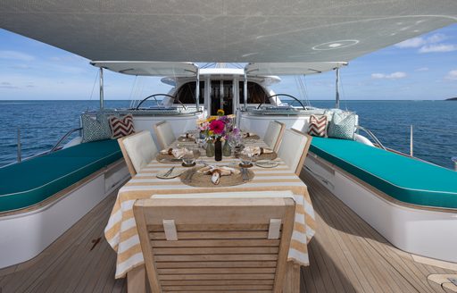 Sailing yacht charter HYPERION alfresco dining option