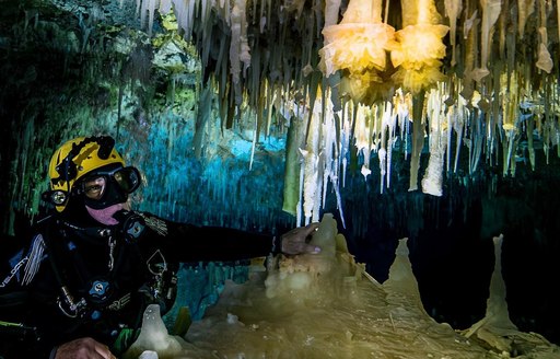 Abacos Islands Bahamas - Crystal Caves of Abaco diving