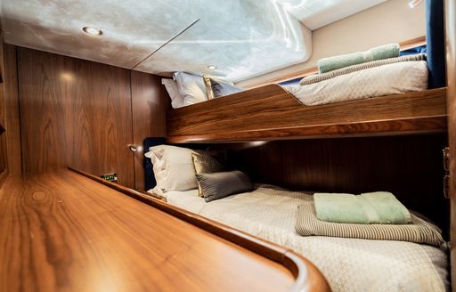 luxury twin suite on superyacht chess with pullman berths