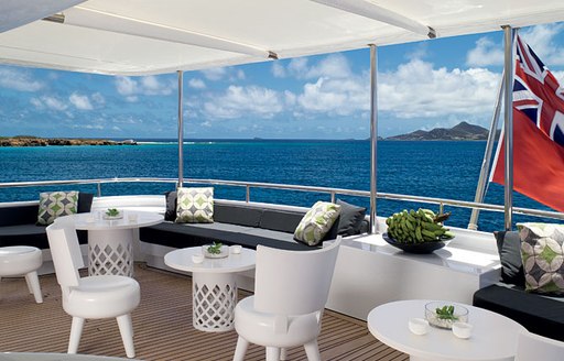 sundeck seating motor yacht CYAN