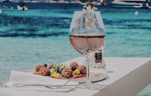 Nanai Beach Mallorca food, drink, sea