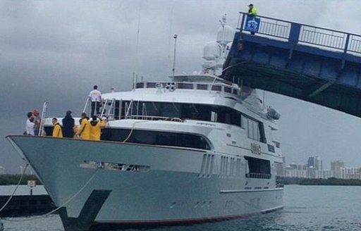 M/Y ROCKSTAR damaged by drawbridge in Florida