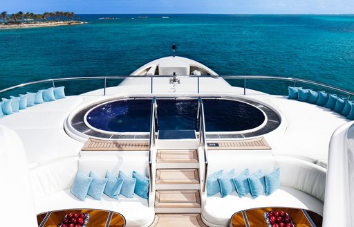 superyacht lady e jacuzzi