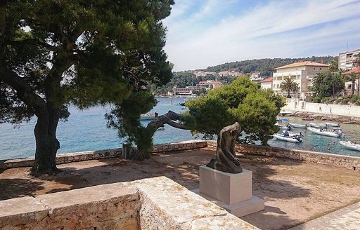 Franciscan Monastery Hvar statue water