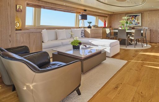 Charter yacht STAR LINK main salon lounge