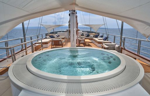 Deck Jacuzzi onboard yacht Rental MARALLURE
