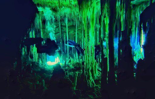 Abacos Islands Bahamas - Crystal Caves of Abaco diving