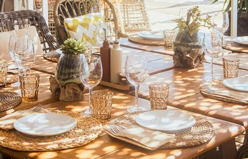 Tiki Beach St Tropez dining area