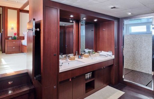 Charter yacht SANJANA ensuite with large sink unit