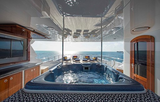 motor yacht playpen jacuzzi