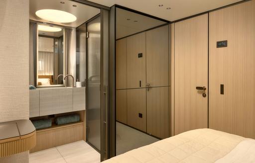 Charter yacht AZZURRI ensuite with sink unit 