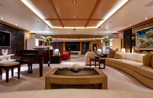 Charter yacht SUNRAYS interior lounge and grand piano