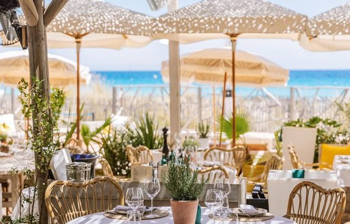 Shellona St Tropez dining area