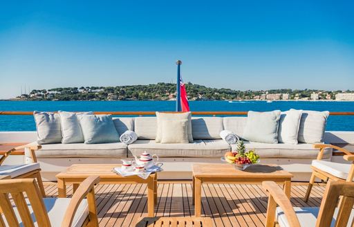 Exterior seating onboard charter yacht MOSAIQUE