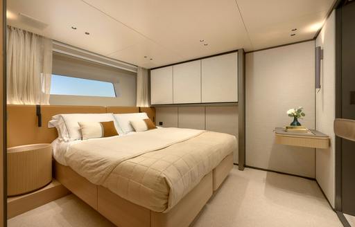 Charter yacht AZZURRI double guest cabin with central berth